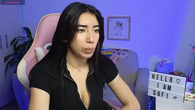 Sofiagomez777 online show from February 2, 2026, 1:54 pm