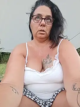 pulpeuse64 online show from July 8, 2026, 7:36 pm