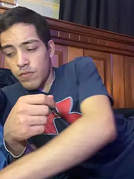 Tupapi696969q online show from May 13, 2026, 4:30 am