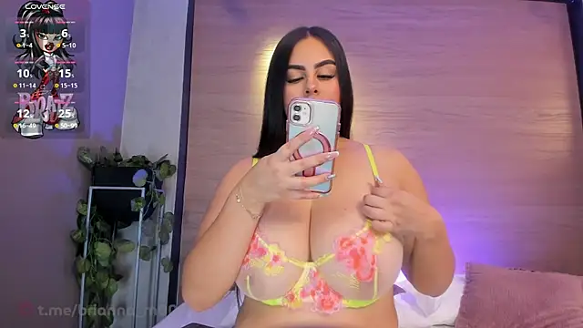 Brianna monroe online show from June 25, 2026, 3:17 pm