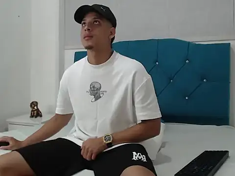 Snapshot of Noah_Blackk chatting on March 15, 2026, 3:08 pm Noah Blackk online show from March 15, 2026, 3:08 pm