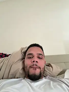 emalhy online show from February 4, 2026, 5:30 pm