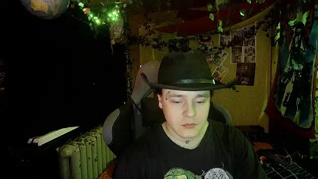 iloveCrocodiles online show from February 3, 2026, 2:53 am