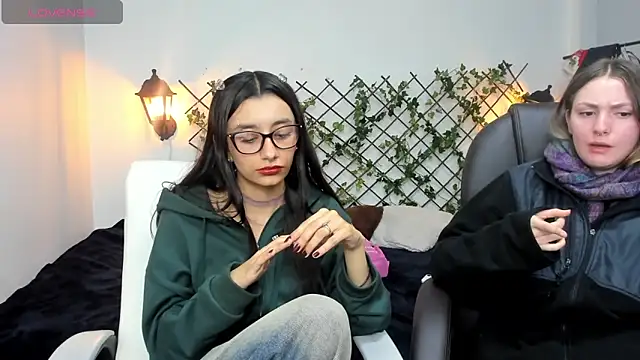 Snapshot of nana__rousse chatting on March 13, 2026, 11:32 pm nana rousse online show from March 13, 2026, 11:32 pm