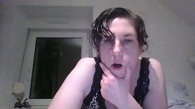 Snapshot of OIseauNoir88 chatting on March 30, 2026, 7:59 pm OIseauNoir88 online show from March 30, 2026, 7:59 pm