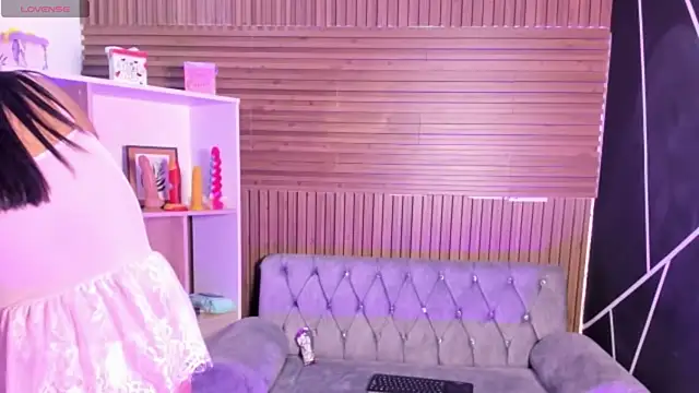 Snapshot of JazminRusso_ chatting on February 12, 2026, 11:48 pm JazminRusso online show from February 12, 2026, 11:48 pm