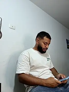 KLEYTON33 online show from March 3, 2026, 3:02 am