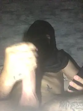 maia-layon online show from February 3, 2026, 6:22 am