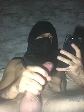 maia-layon online show from February 3, 2026, 6:40 am