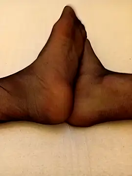 ullallalla online show from February 4, 2026, 6:47 pm