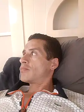 Masajistapaisa04 online show from February 2, 2026, 2:54 am