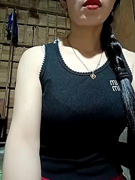 Vyvvyy69 online show from July 28, 2026, 1:43 pm