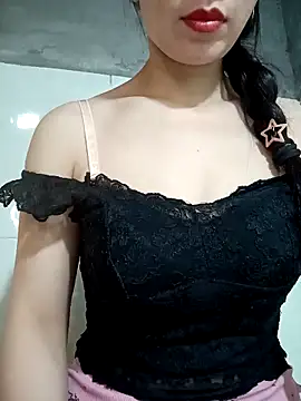 Vyvvyy69 online show from June 28, 2026, 1:12 am