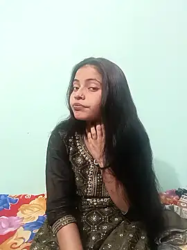 18 year old girl online show from February 25, 2026, 3:18 am