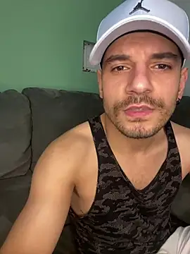 alessand180521 online show from February 8, 2026, 5:54 pm