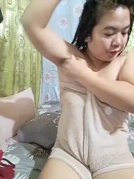 Zyramae 25 online show from March 5, 2026, 7:05 am