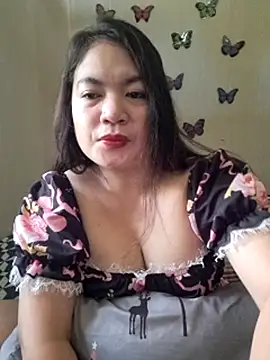 Zyramae 25 online show from July 25, 2026, 2:19 am