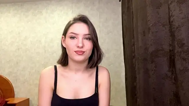 FoxieFlare online show from February 3, 2026, 12:10 am