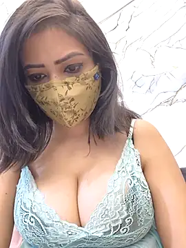 MangoMelody online show from February 1, 2026, 7:12 pm