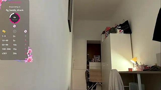 Flexiblegirl online show from March 21, 2026, 4:22 pm