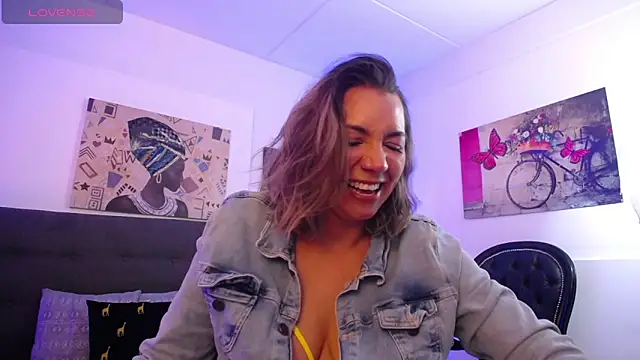 milfsecret69 online show from June 18, 2026, 10:53 am