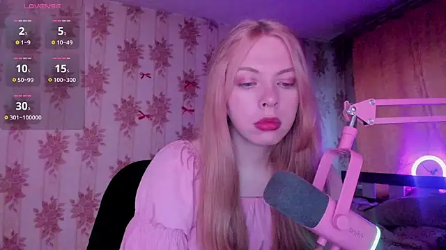 Cutie Bambi online show from June 21, 2026, 12:11 pm