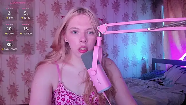 Cutie Bambi online show from July 21, 2026, 12:28 pm