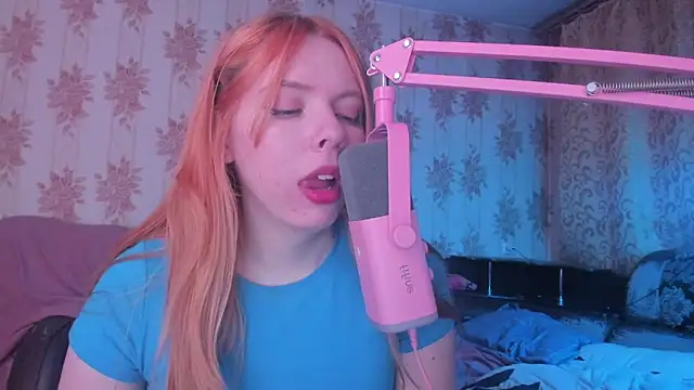 Cutie Bambi online show from April 25, 2026, 1:41 pm