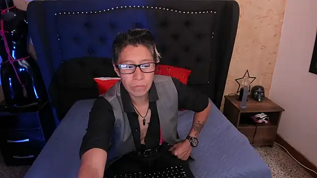 Snapshot of Kali_Panther chatting on March 10, 2026, 8:13 pm Kali Panther online show from March 10, 2026, 8:13 pm