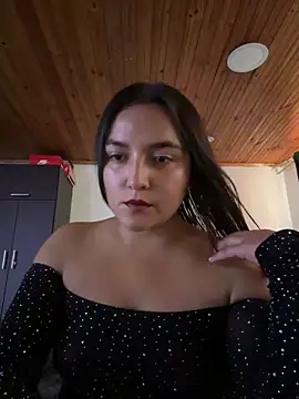 Eiymi online show from February 4, 2026, 6:25 pm