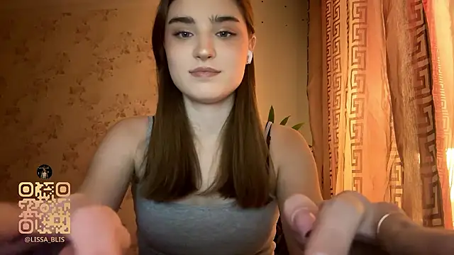 LissaBliss online show from February 9, 2026, 5:22 pm