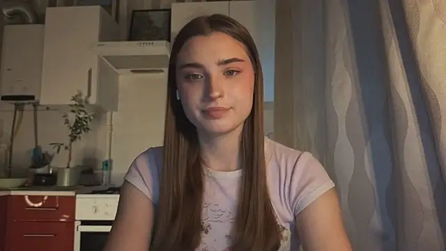 LissaBliss online show from June 1, 2026, 3:33 pm