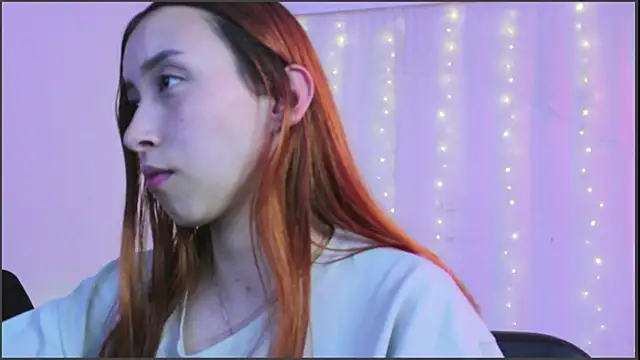 Snapshot of RoseSinsDonViktor chatting on March 8, 2026, 1:44 am RoseSinsDonViktor online show from March 8, 2026, 1:44 am