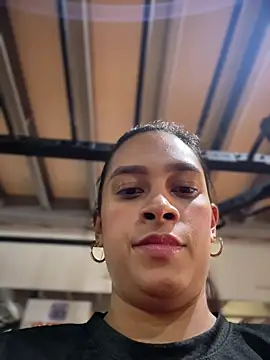 LunaHeat online show from February 12, 2026, 3:01 pm