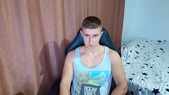 TodMusclePower9 online show from February 3, 2026, 6:33 am