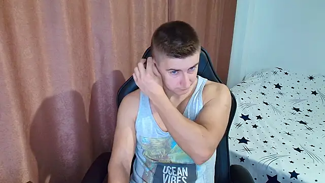 TodMusclePower9 online show from February 5, 2026, 4:52 am