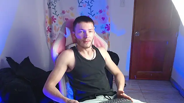 Ariana Esteban07 online show from March 1, 2026, 1:27 am