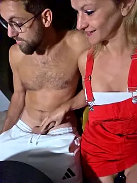 Couple-Kiwii-Orchidee-Boy online show from April 30, 2026, 8:49 pm