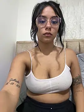 Annivalencia online show from February 3, 2026, 3:37 am