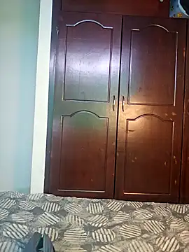 Snapshot of _ChloeRed chatting on April 11, 2026, 2:43 pm ChloeRed online show from April 11, 2026, 2:43 pm