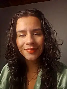 Snapshot of _ChloeRed chatting on April 8, 2026, 2:29 pm ChloeRed online show from April 8, 2026, 2:29 pm