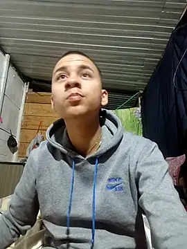 Mia axell online show from February 1, 2026, 10:24 am