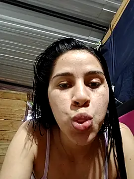 Mia axell online show from February 4, 2026, 10:16 pm