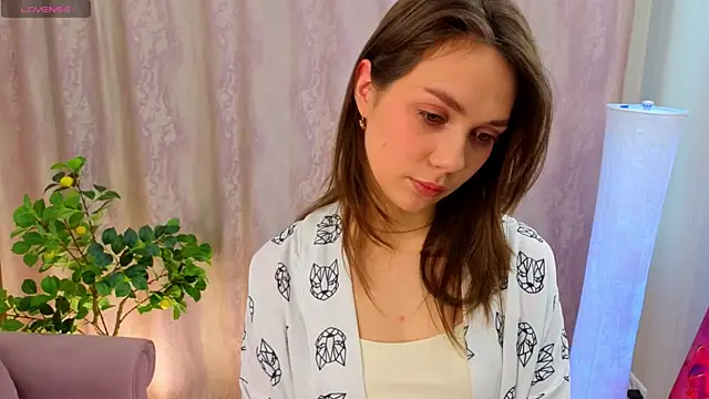 RoseliaLocatelli online show from February 16, 2026, 3:05 am