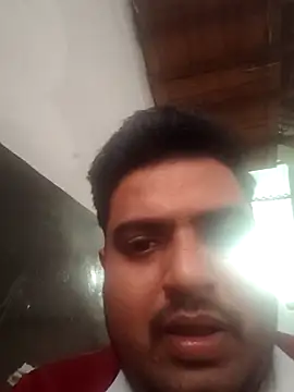 Snapshot of hunterkingshan chatting on February 4, 2026, 12:11 pm hunterkingshan online show from February 4, 2026, 12:11 pm