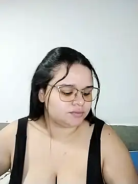 SamanthaStonee online show from June 18, 2026, 10:59 pm