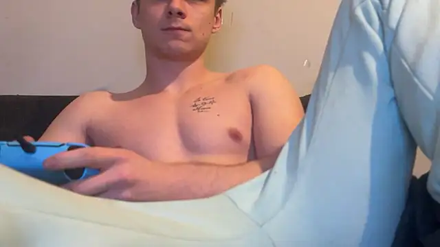 Snapshot of Lucas328706 chatting on March 14, 2026, 10:49 pm Lucas328706 online show from March 14, 2026, 10:49 pm