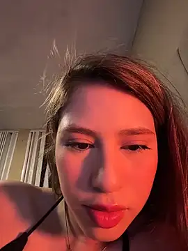 romyamo online show from April 24, 2026, 1:40 am
