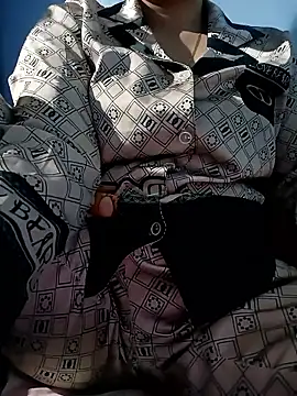 Snapshot of Tulip_ii chatting on February 19, 2026, 2:30 am Tulip ii online show from February 19, 2026, 2:30 am