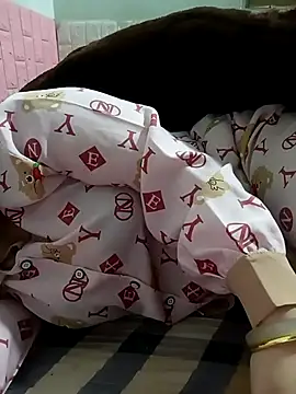 Snapshot of Tulip_ii chatting on March 17, 2026, 1:52 am Tulip ii online show from March 17, 2026, 1:52 am